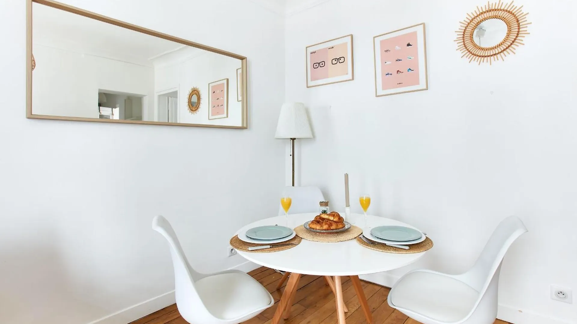 Montmartre & Rue Durantin - 1Br - Cityapartmentstay Paris Apartment